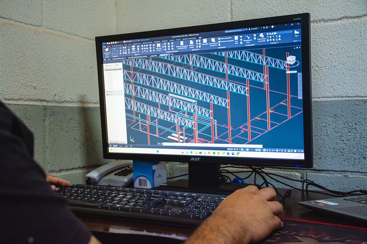 Análise técnica de projeto de estrutura metálica